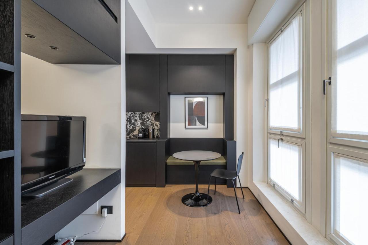 ミラノEasylife - Elegante Monolocale In Corso Magentaアパートメント エクステリア 写真